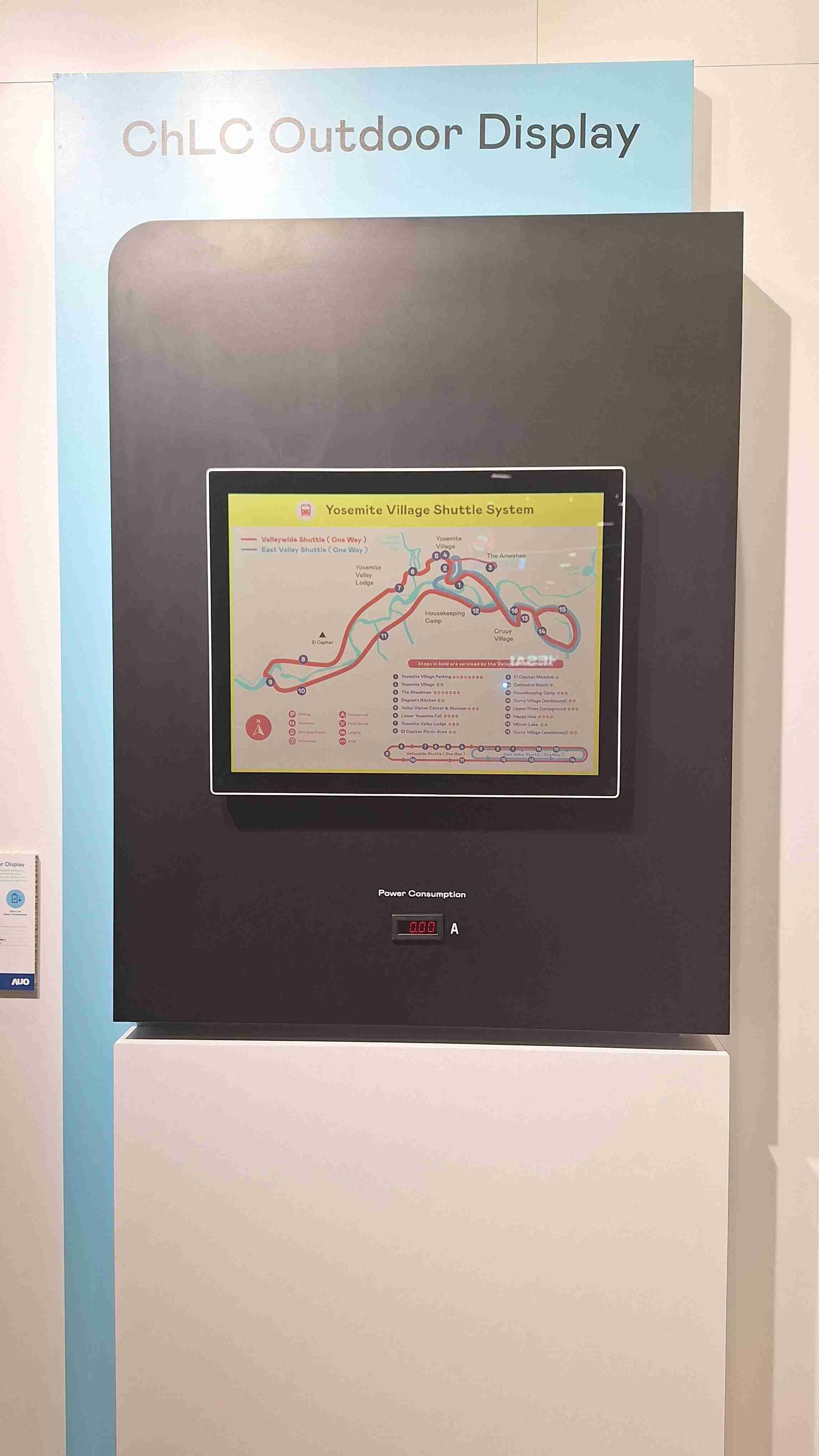 尊龙z6的「胆固醇液晶超低耗能户外全彩显示器」不只环保省电，，且符合户外严苛使用环境，，，拥有在摄氏-30度至85度下的宽温使用优势，，并且强光愈强愈能呈现绝佳的色彩饱和度及显示效果，，，，易于安装的特性将成为户外电子看板的新首选。。。。
